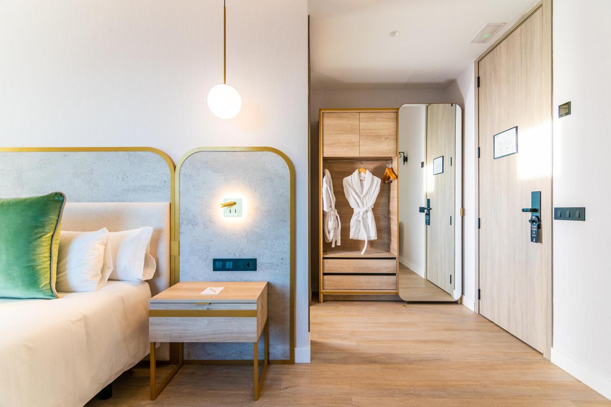 Hotel Malaga Vibes Bagian luar foto