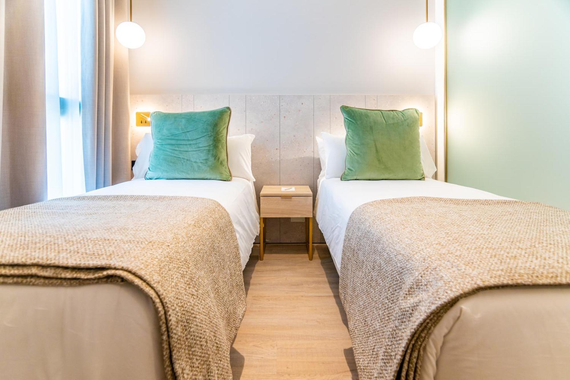 Hotel Malaga Vibes Bagian luar foto