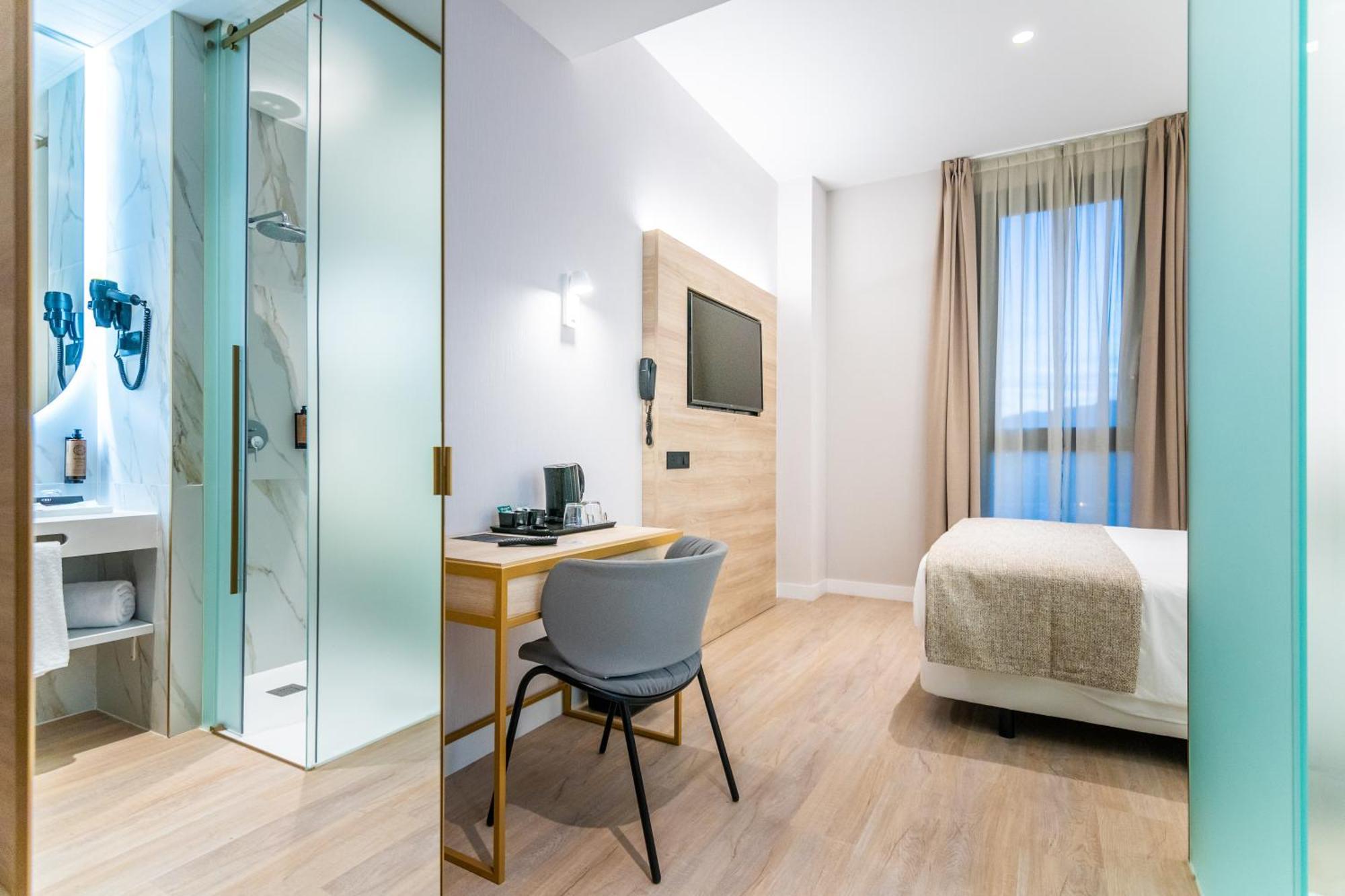 Hotel Malaga Vibes Bagian luar foto