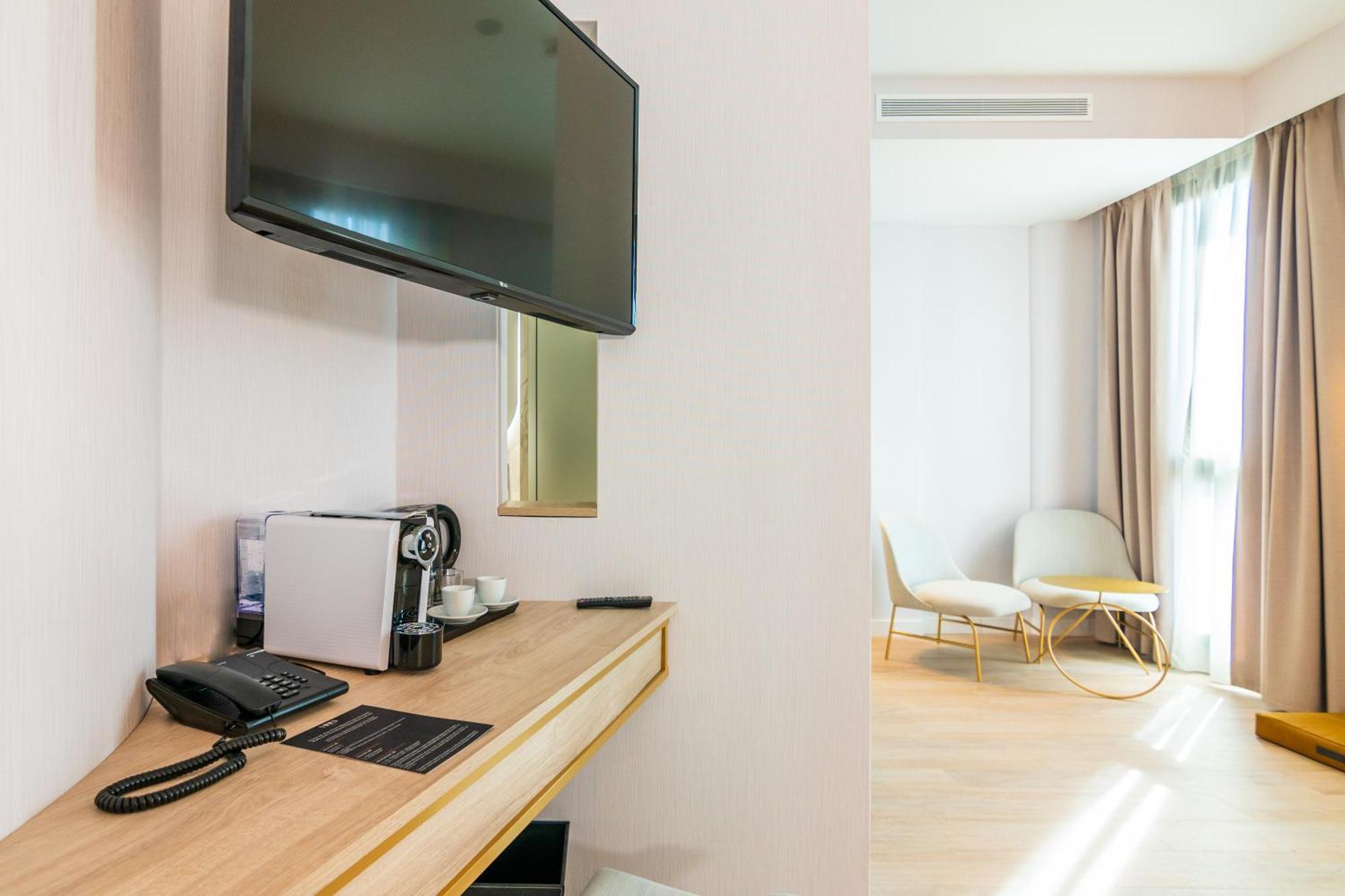 Hotel Malaga Vibes Bagian luar foto